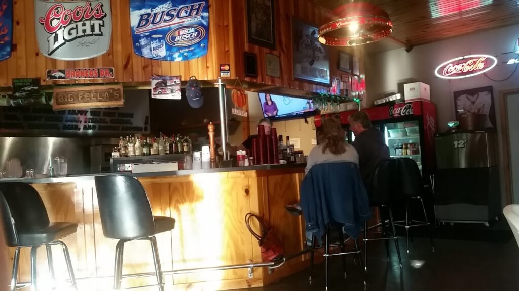 Big Fella’s Bar and Grill, Aberdeen, CA